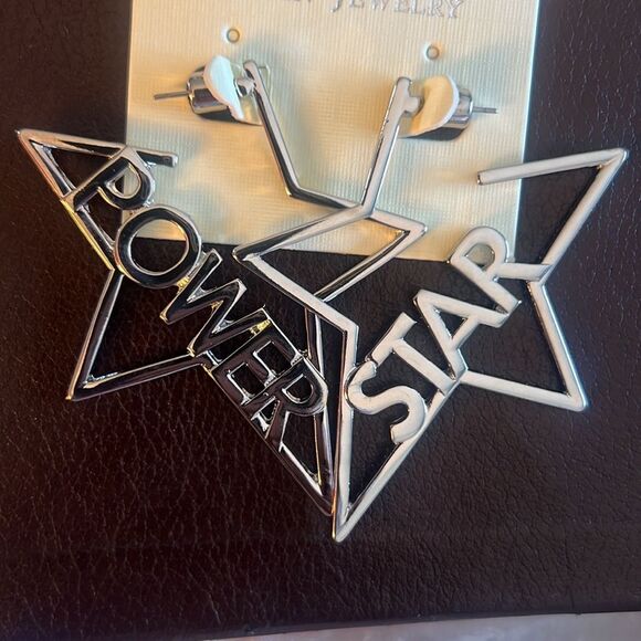 STAR POWER NEW SILVER TONE EARRINGS‎ - Picture 1 of 4
